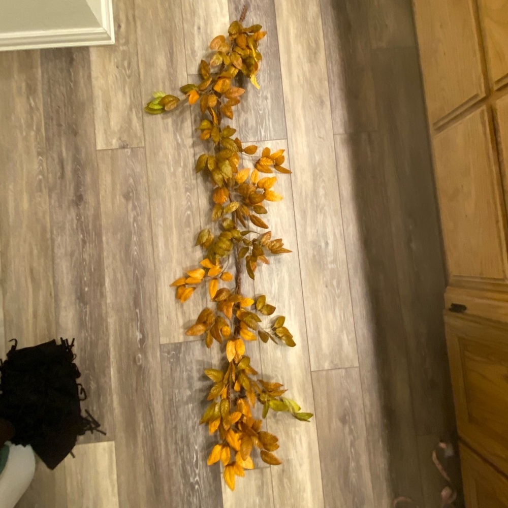 Sugar and Milk Co Autumn Leaf Garland